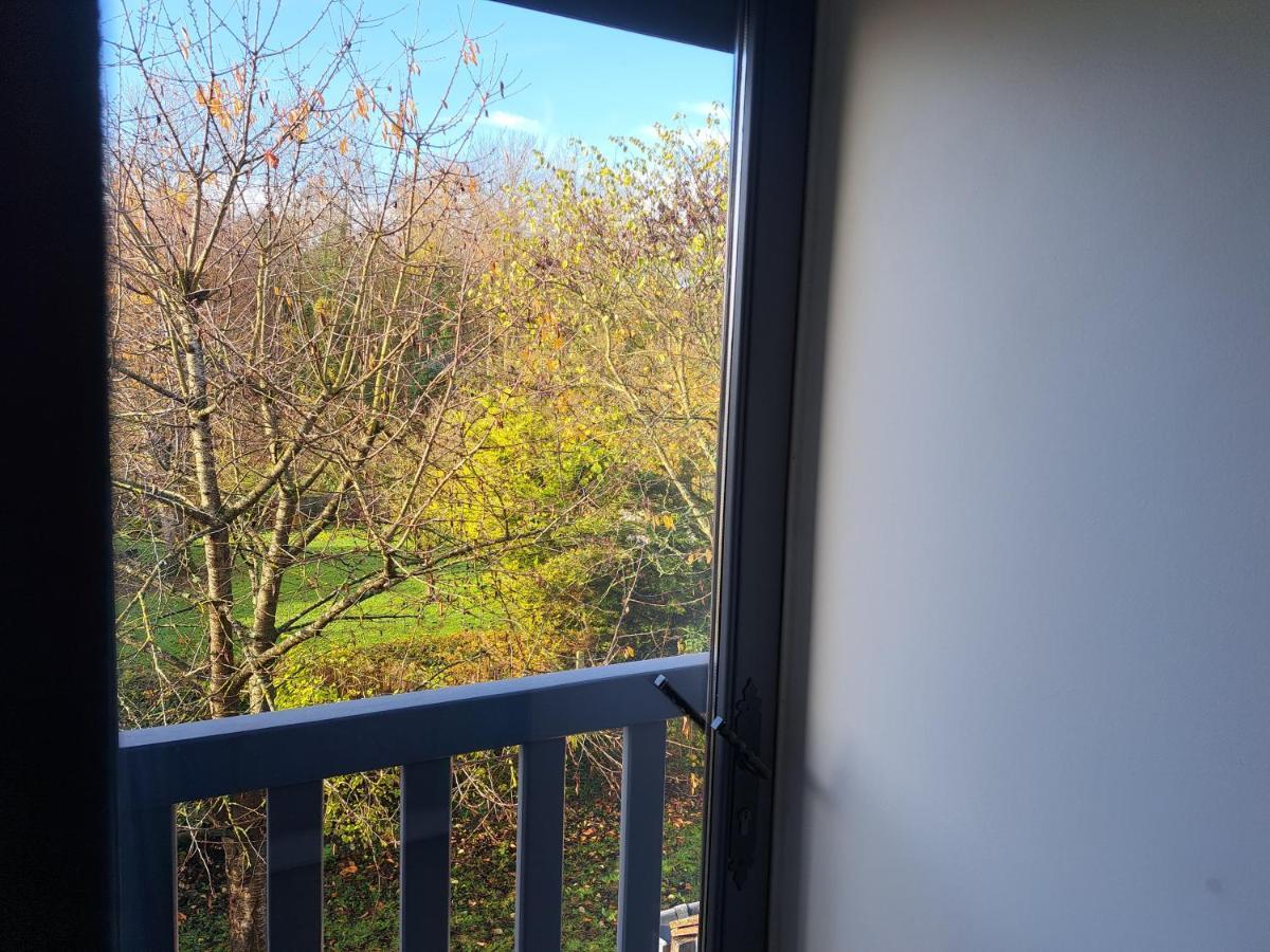Au Chat Perche Espace Familial Mareil-sur-Mauldre 外观 照片