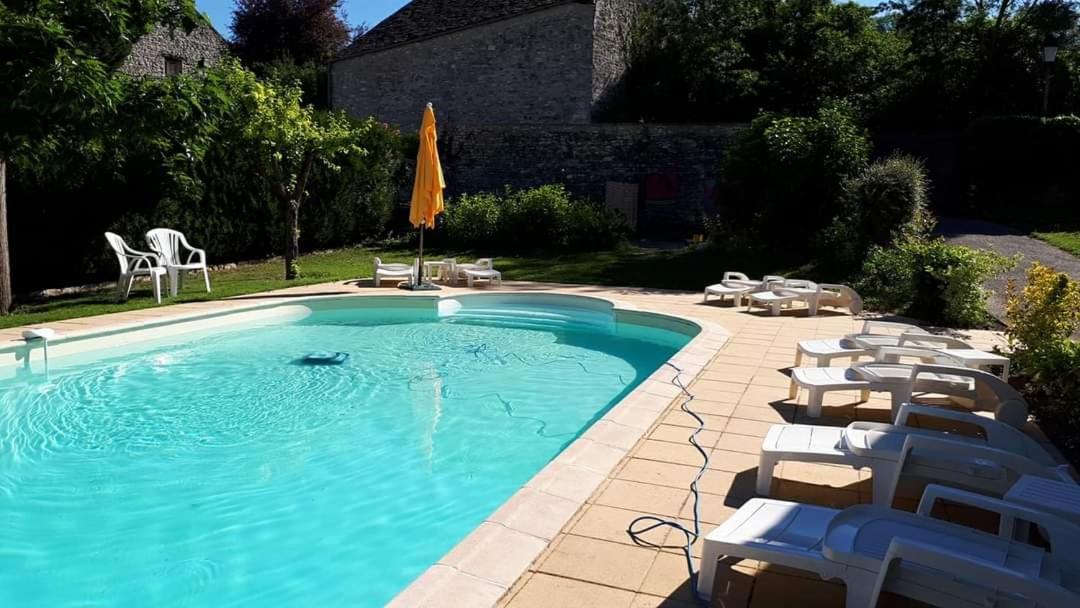 Au Chat Perche Espace Familial Mareil-sur-Mauldre 外观 照片